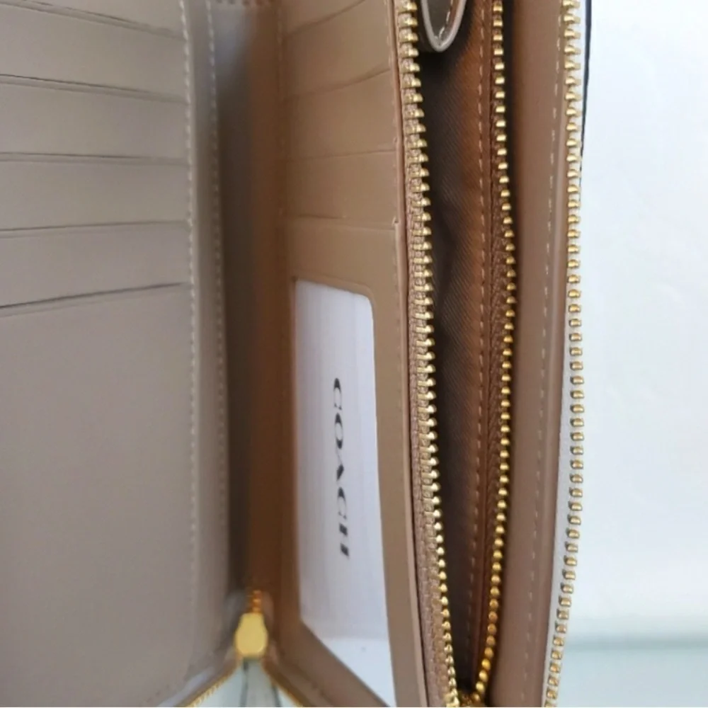 COACH Medium ID Zip Wallet With Diary Embroidery in Gold/ Chalk